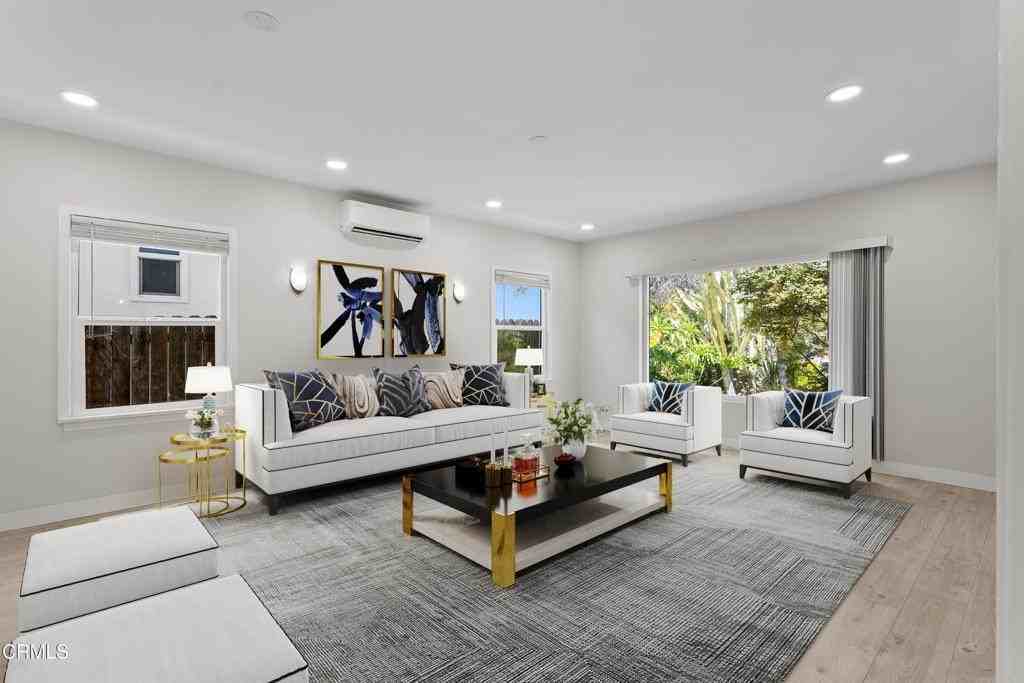 4110 Verdugo View Dr