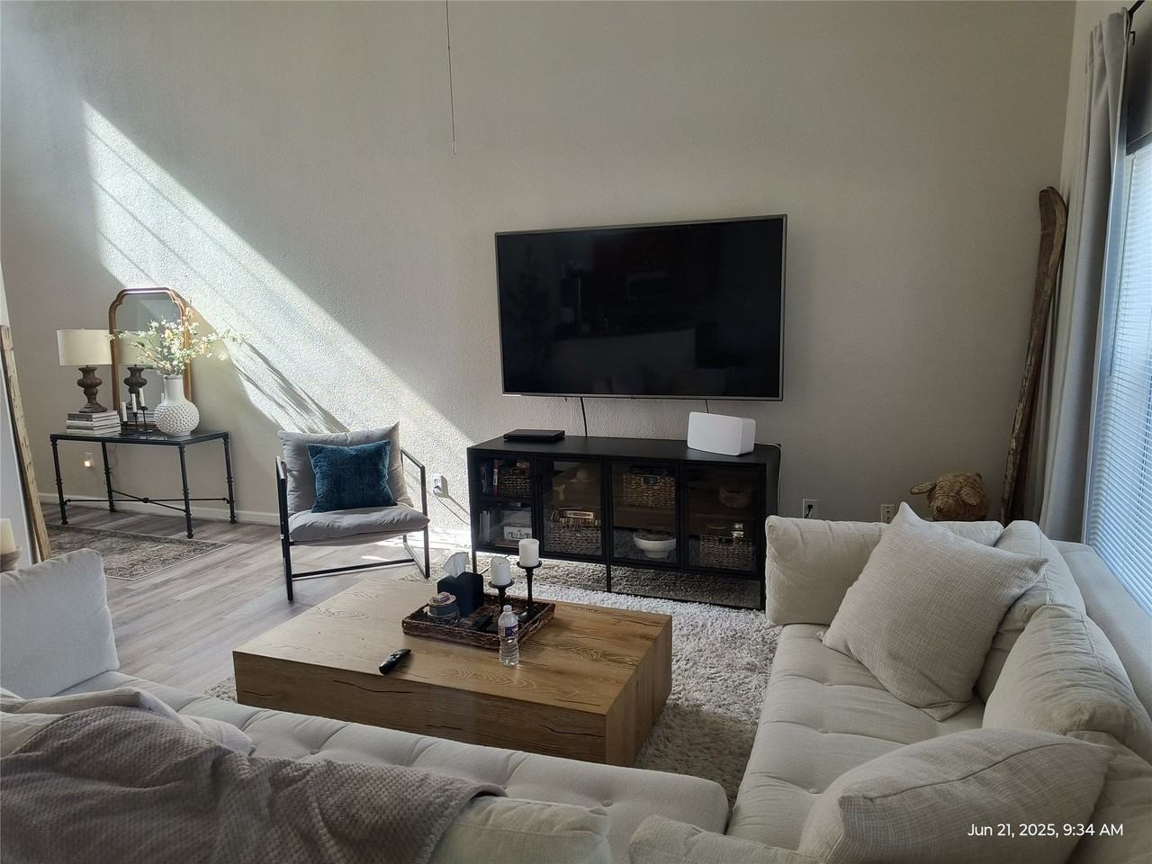 9853 Wilkins Way - Photo 3 of 17
