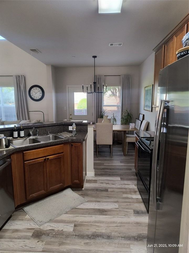 9853 Wilkins Way - Photo 6 of 17