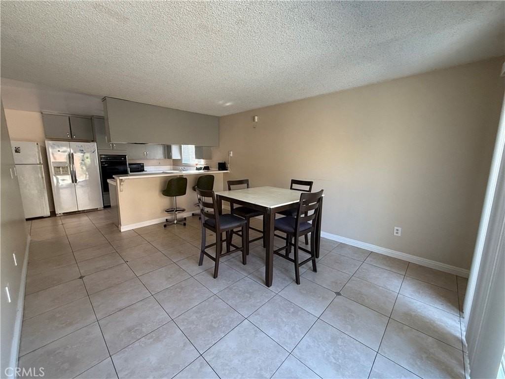 455 Glenhill Dr - Photo 5 of 14