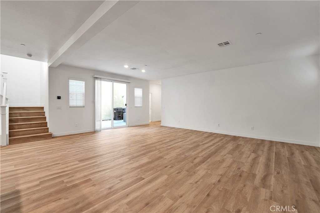 7465 Galloway Ln - Photo 7 of 31