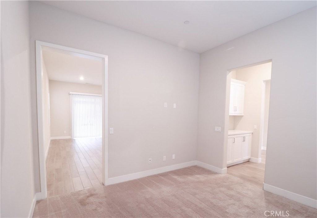 73 Cartwheel - Photo 7 of 30