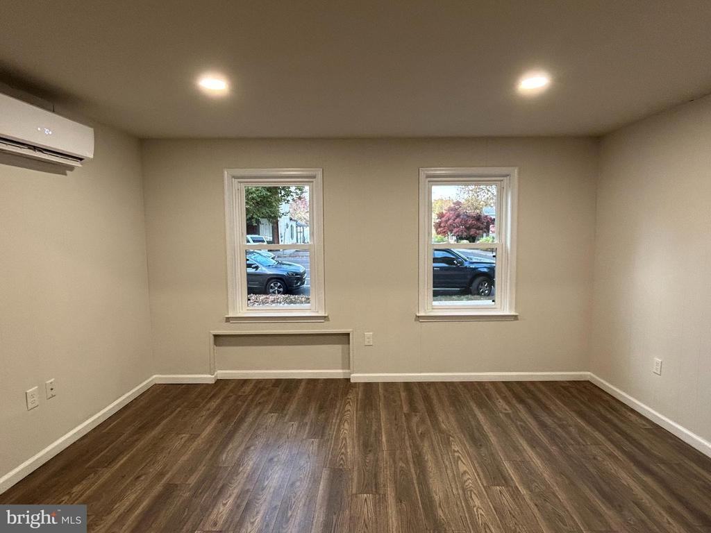 566 E High St ##1 - Photo 7 of 19