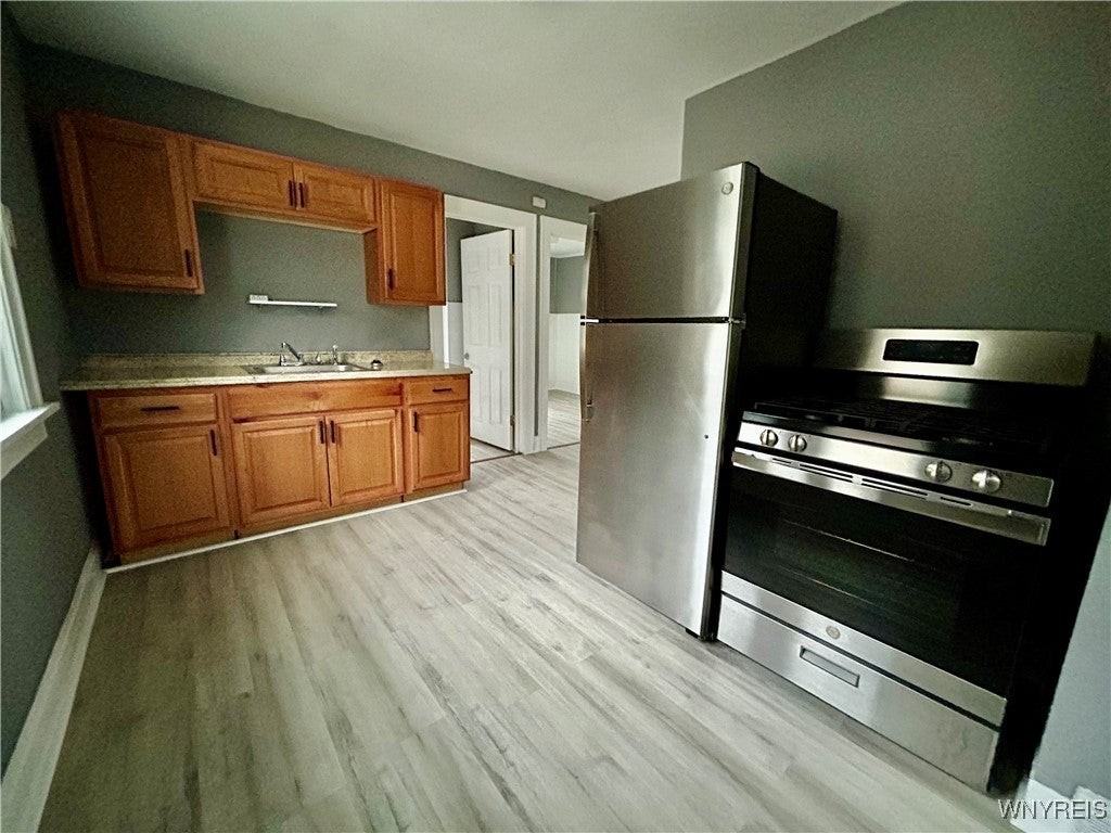 11 Blum Ave - Photo 4 of 7