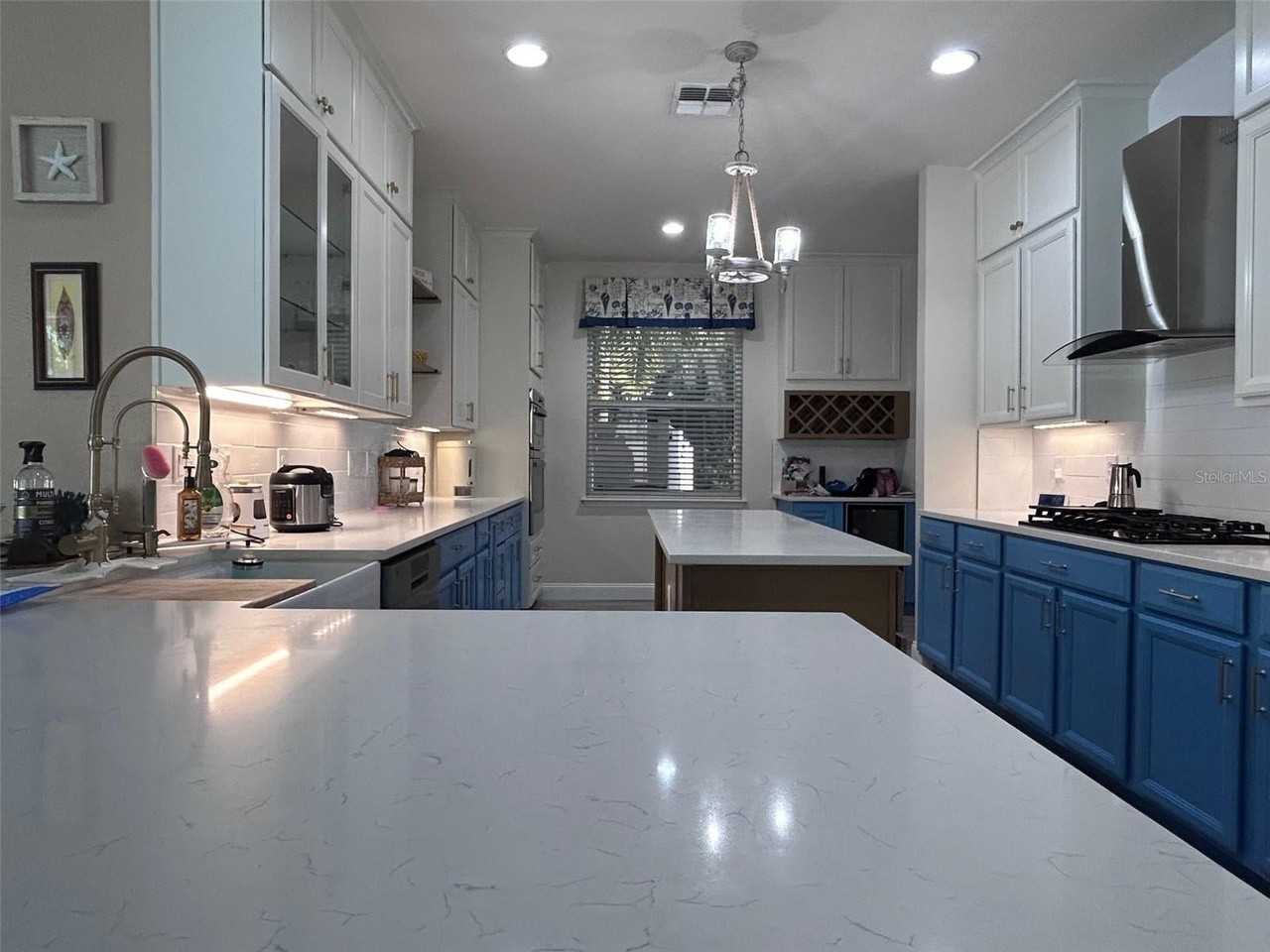 1013 Flagstone Ct - Photo 3 of 12