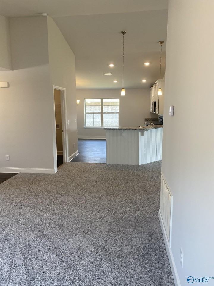 109 Sorrelweed Dr - Photo 3 of 23