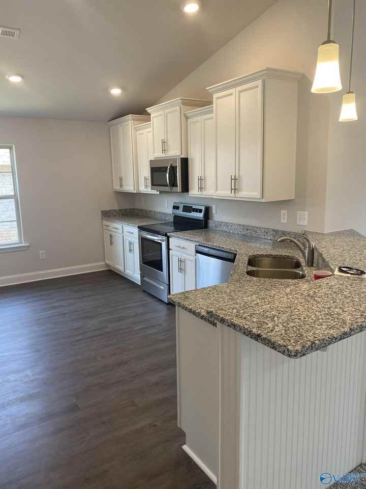 109 Sorrelweed Dr - Photo 4 of 23