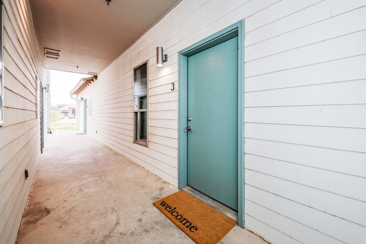 1511 Don Camilo Blvd - Photo 4 of 28