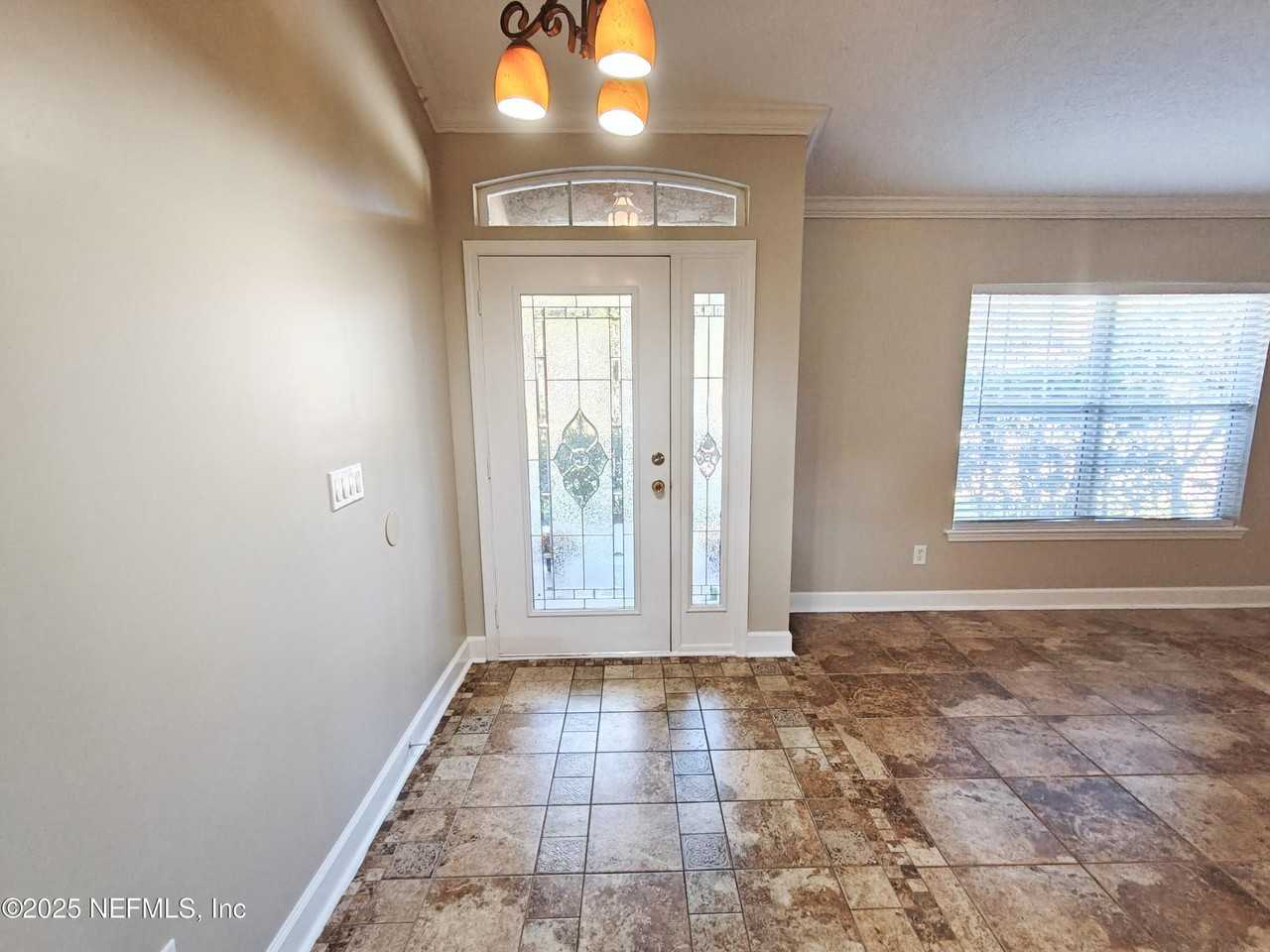 1505 Majestic View Ln - Photo 5 of 50