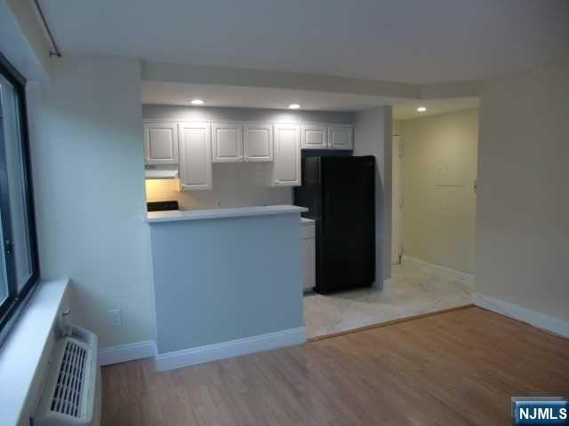 9 Columbia Ter Apt 1b - Photo 6 of 19