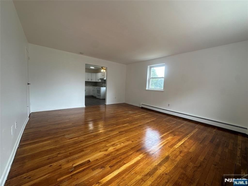 199 N Beverwyck Rd - Photo 3 of 13