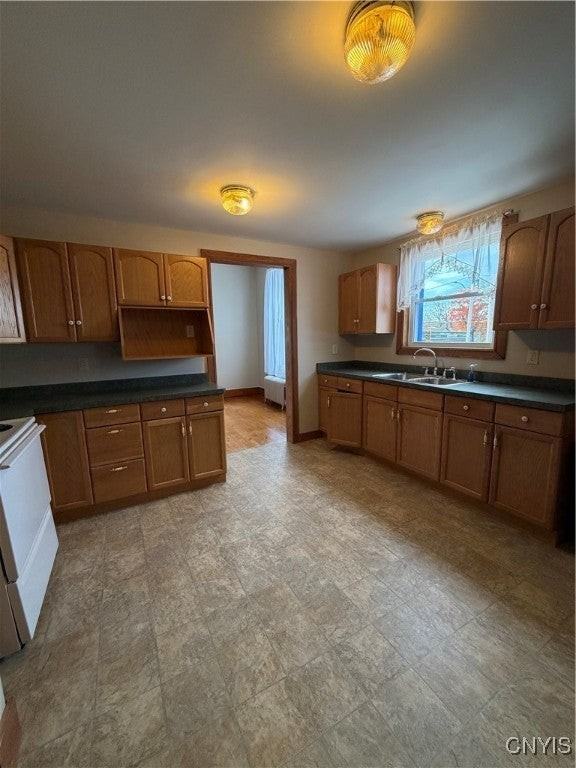 142 Lenox Avenue - Photo 4 of 15