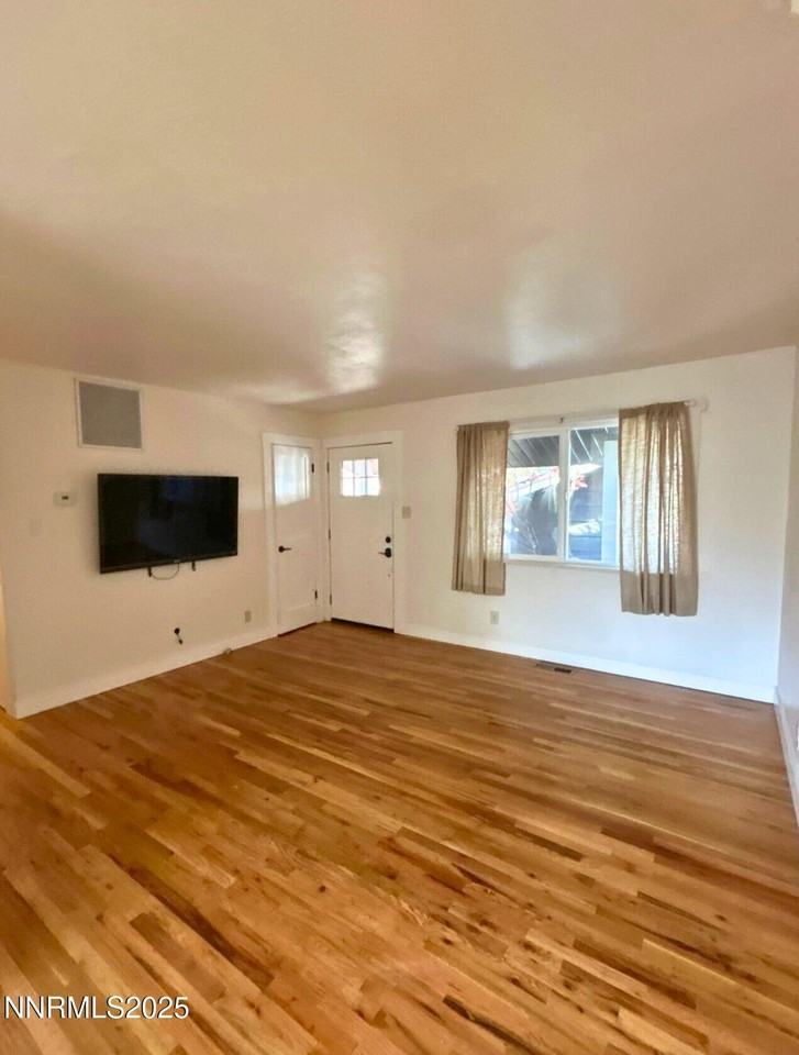 640 James Ln - Photo 2 of 20