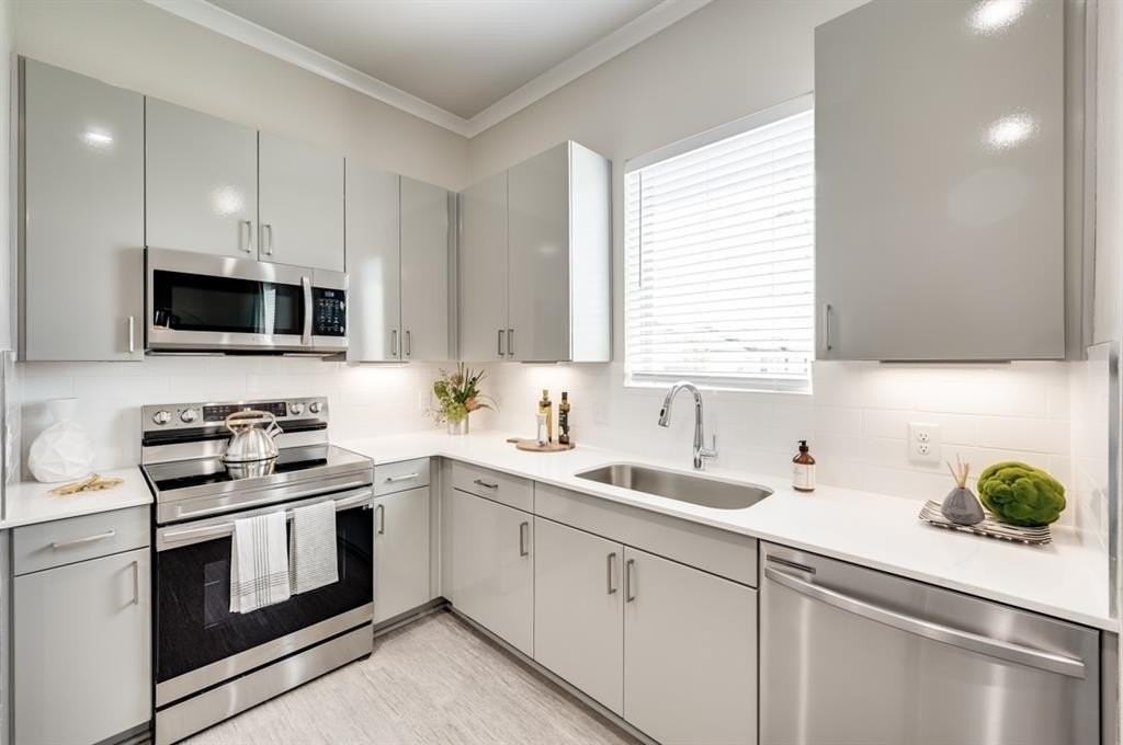 1329 Makore Pl - Photo 6 of 17