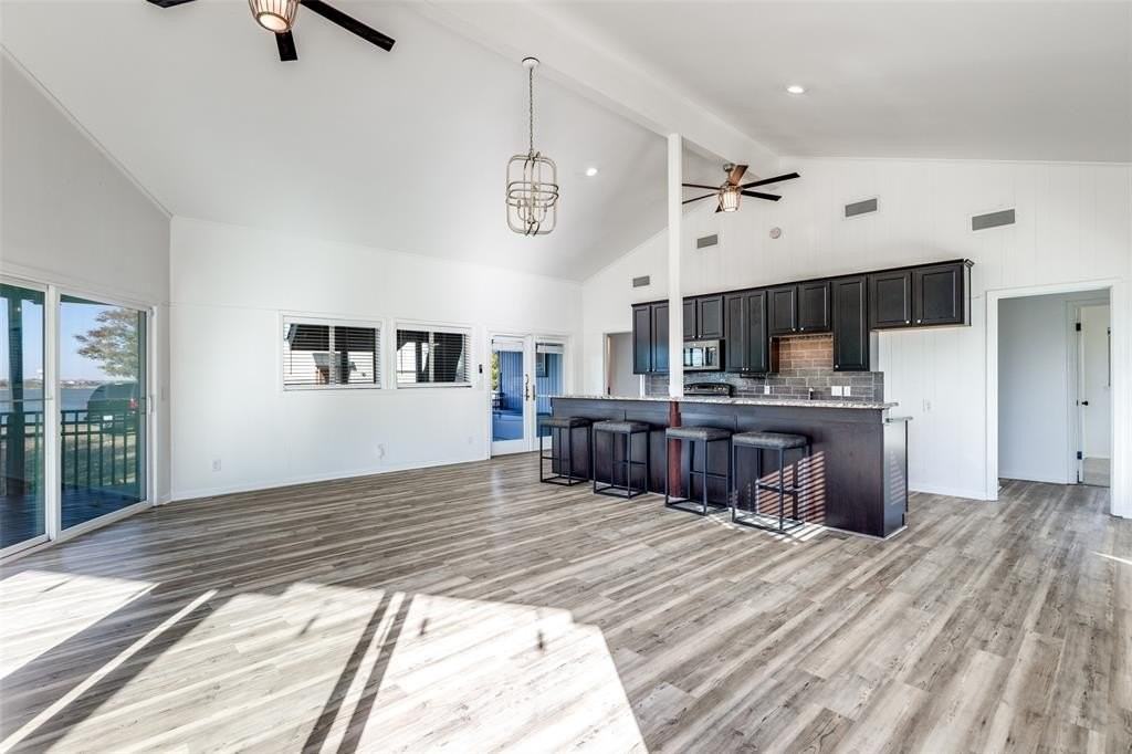 4012 Tennis Club Road - Photo 5 of 17