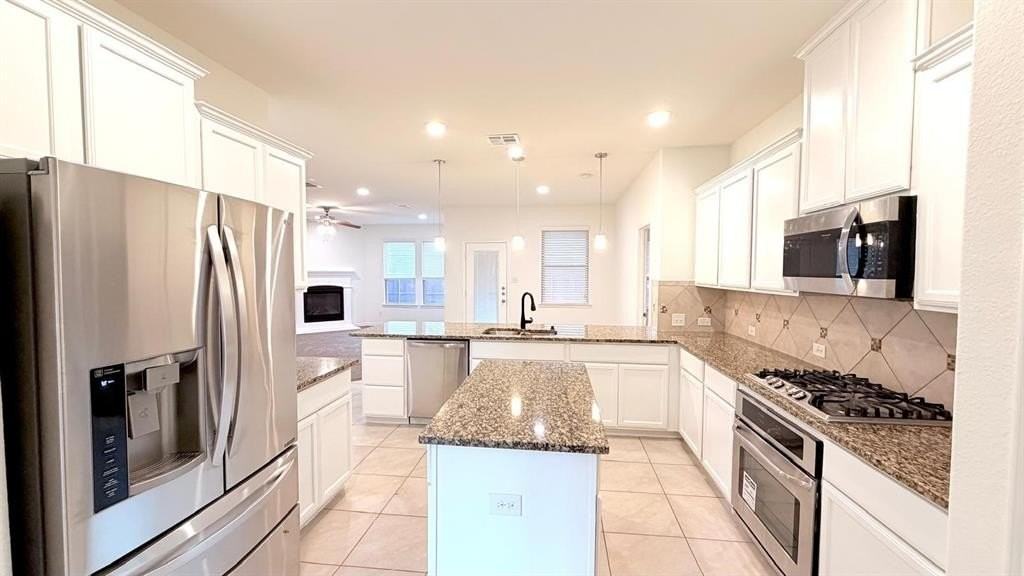 10020 Kemah Pl - Photo 7 of 39