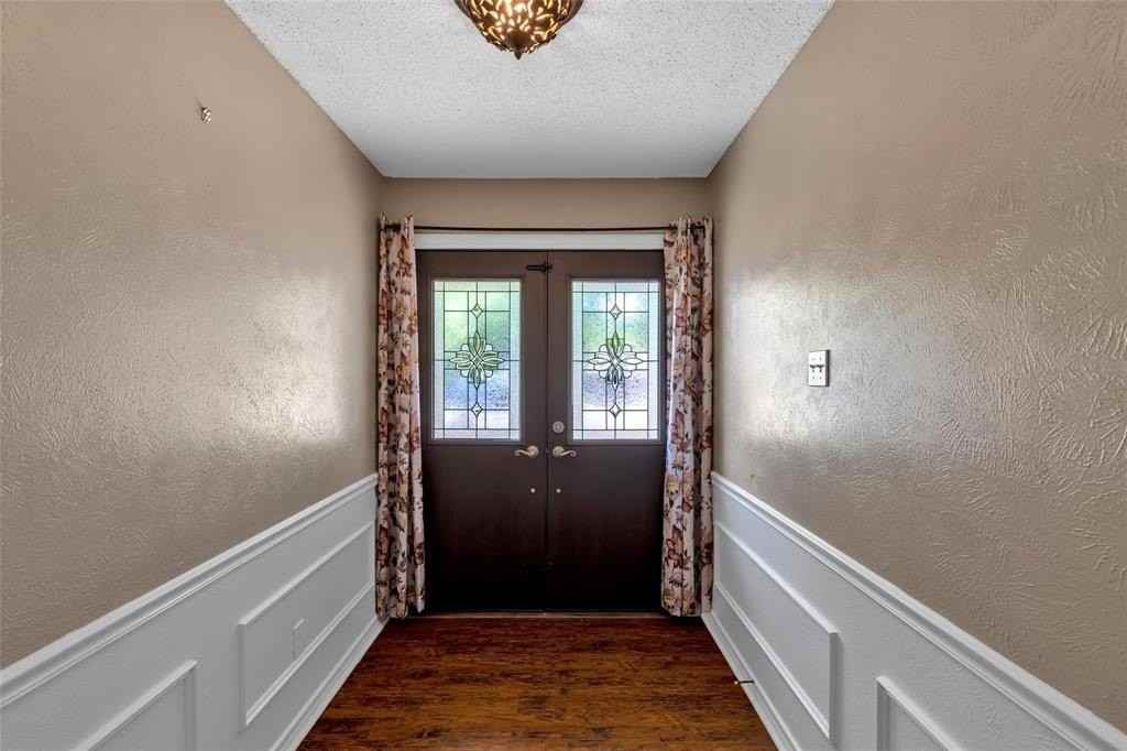 625 Deer Dr - Photo 4 of 29