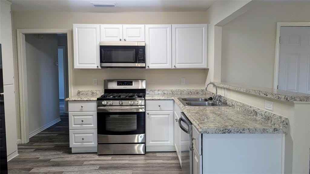 2826 Encino Dr - Photo 4 of 7