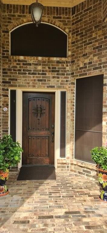 809 Forest Hollow Drive - Photo 2 of 36