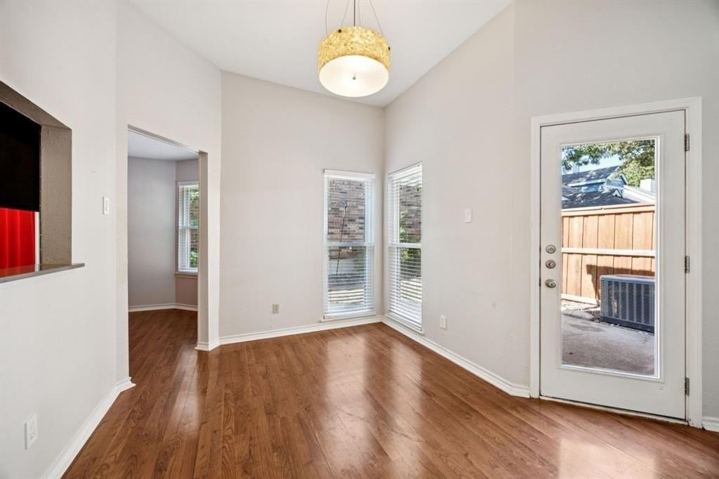 18111 Whispering Gables Ln - Photo 7 of 15