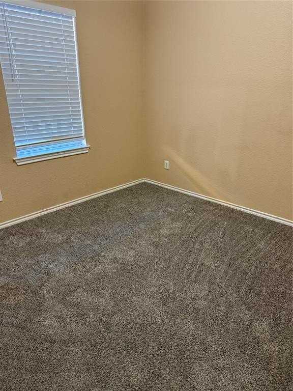 1245 Redman Ave - Photo 2 of 21