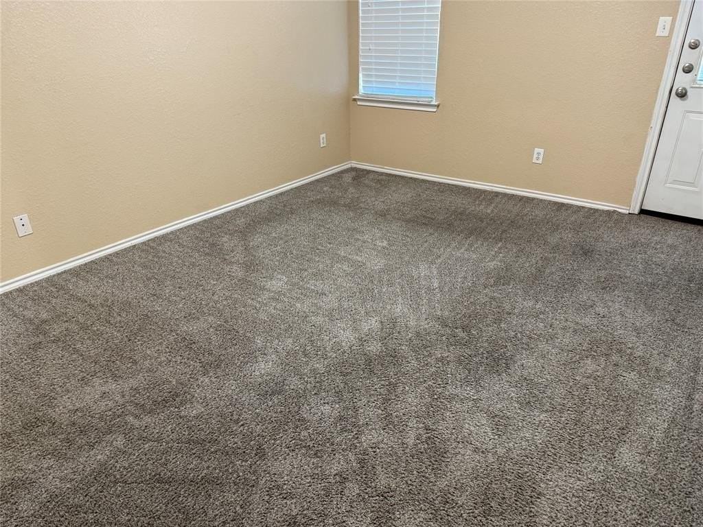 1245 Redman Ave - Photo 6 of 21