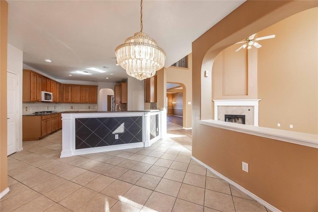 9201 Hunter Chase Dr - Photo 7 of 35