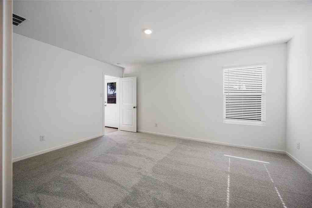 1617 Parliar St - Photo 6 of 16