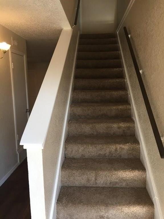 2806 Ridgecrest Dr #2804 - Photo 5 of 6