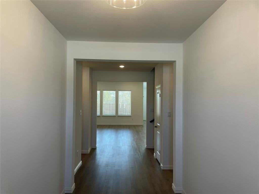 4014 Saltgrass St - Photo 6 of 15