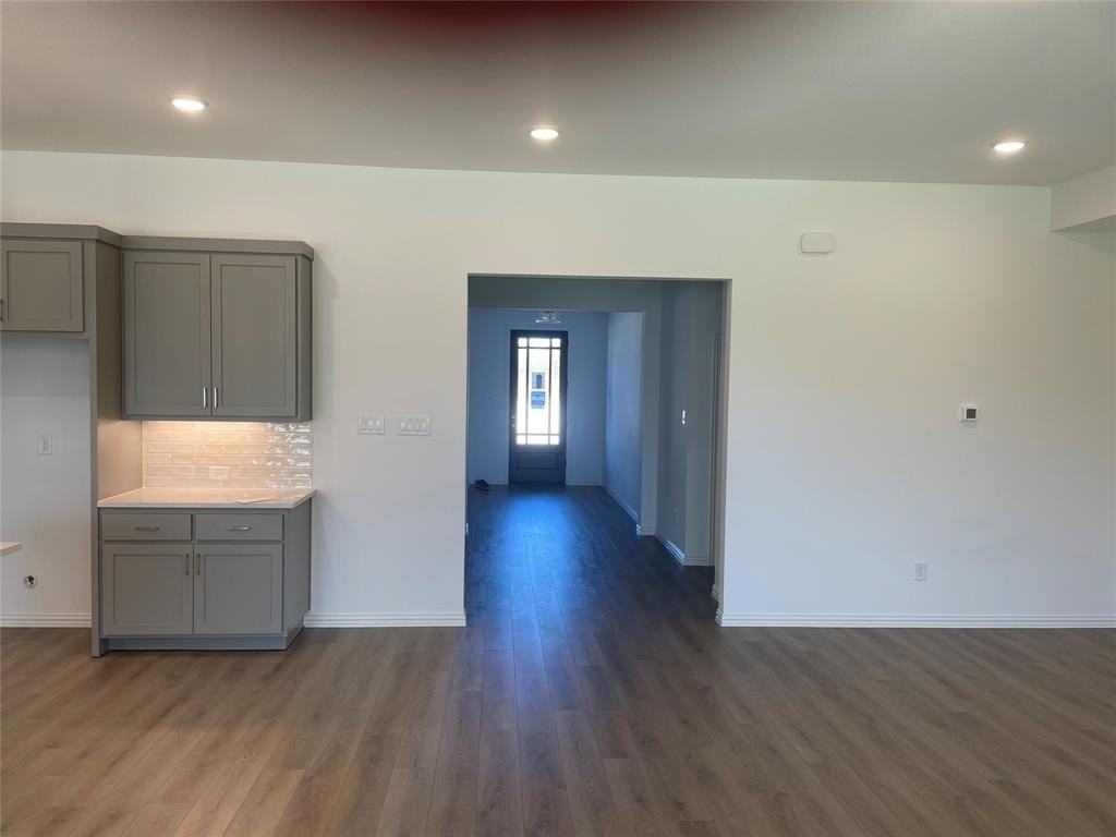 4014 Saltgrass St - Photo 7 of 15