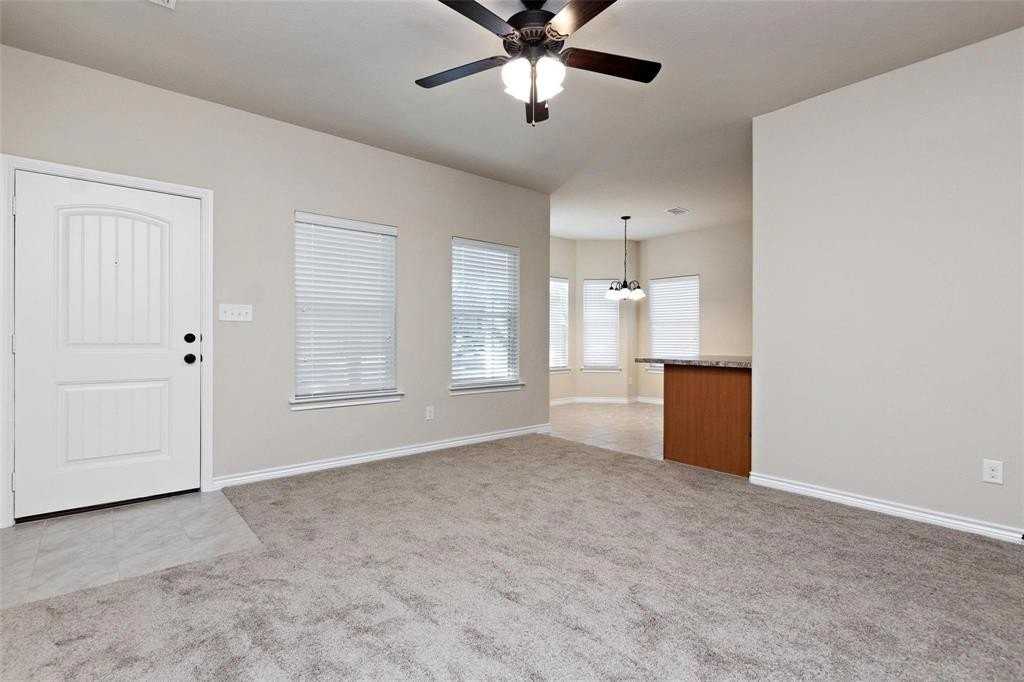 1119 E Epstein St - Photo 3 of 13