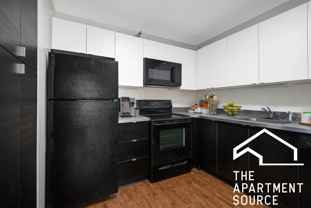 1000 N La Salle Dr #913 - Photo 1 of 1