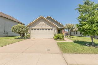 213 Crescent Ridge Dr - Photo 1 of 1