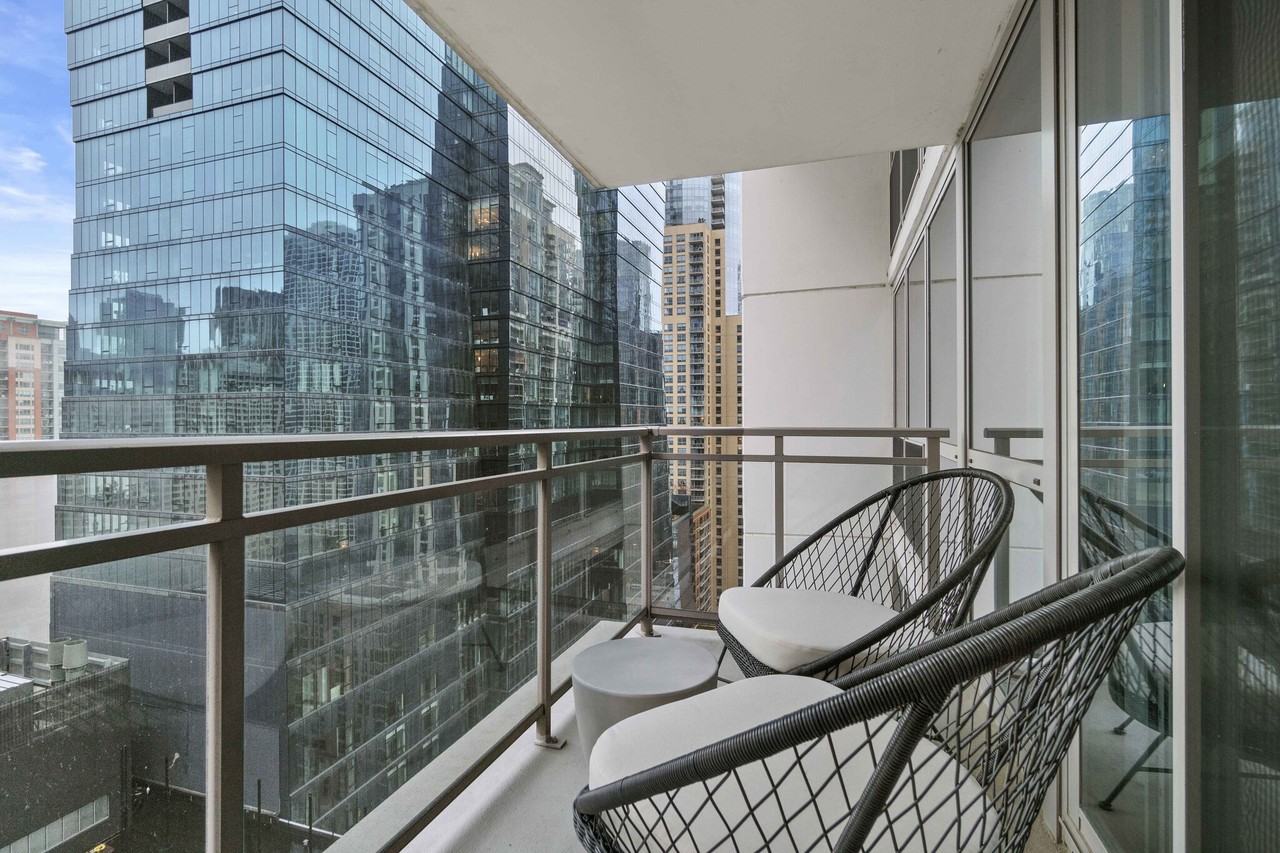 360 E South Water St - Photo 6 of 15
