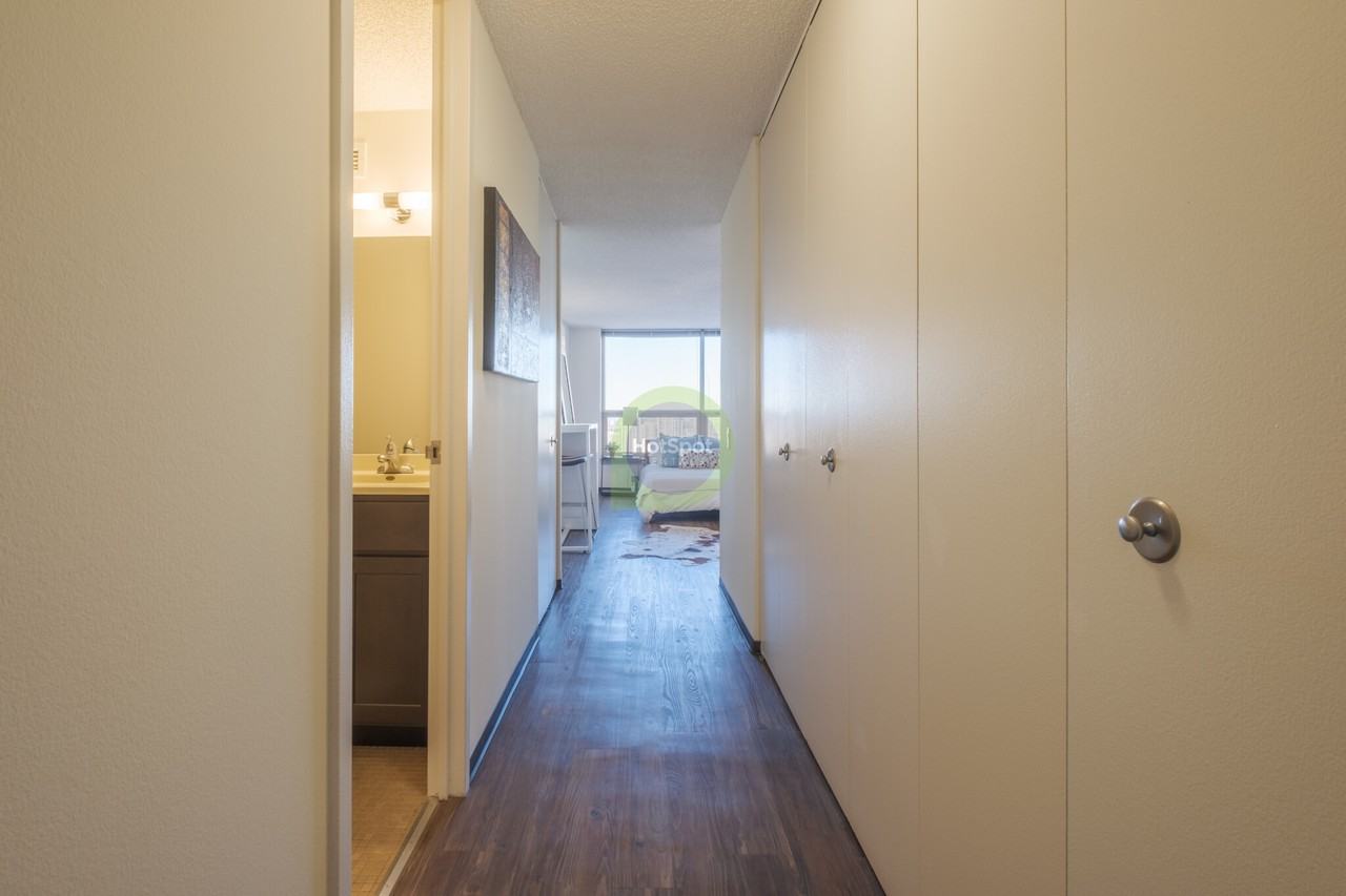 555 W Madison St #06 - Photo 3 of 14