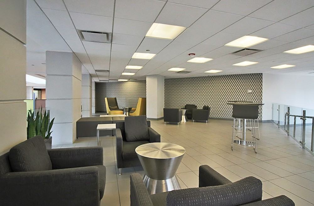 555 W Madison St #05 - Photo 7 of 13