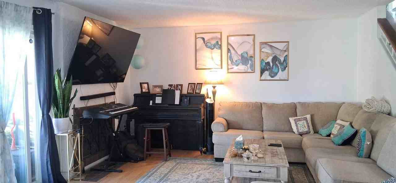 1437 1437 Robin Ln - Photo 3 of 24