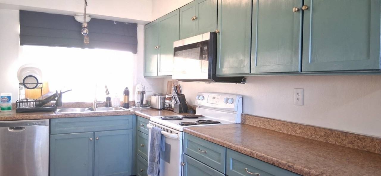 1437 1437 Robin Ln - Photo 5 of 24