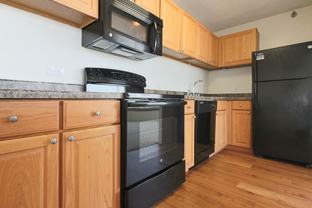 555 W Madison St #2-2 - Photo 1 of 1