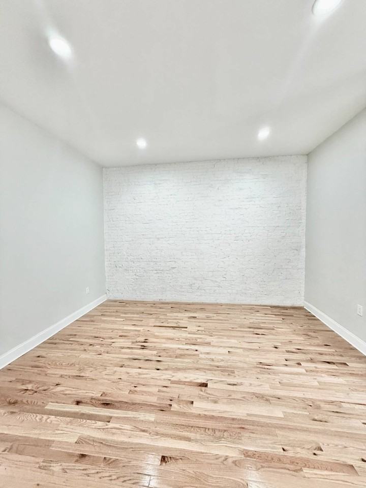 1072 Putnam Ave #1 - Photo 3 of 13