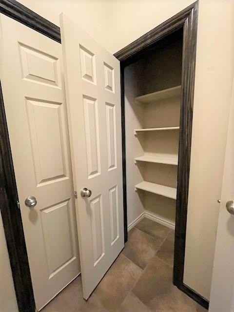 1016 Merlin Dr - Photo 6 of 27