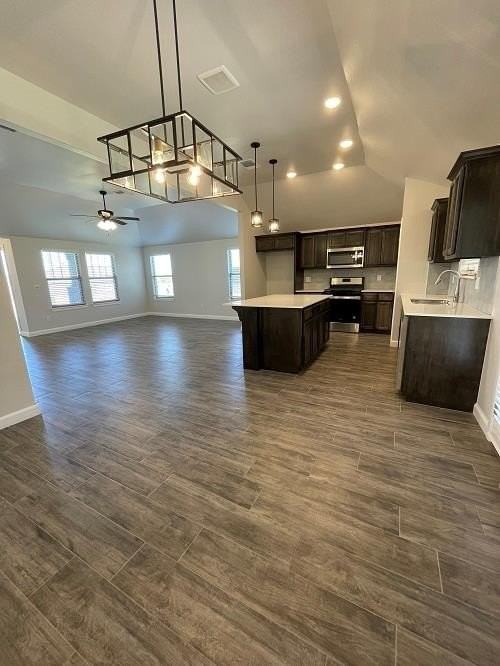 2372 Anne Ln - Photo 5 of 32