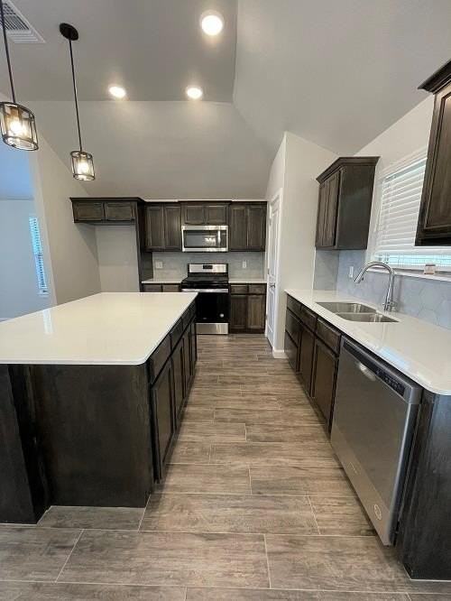 2372 Anne Ln - Photo 6 of 32