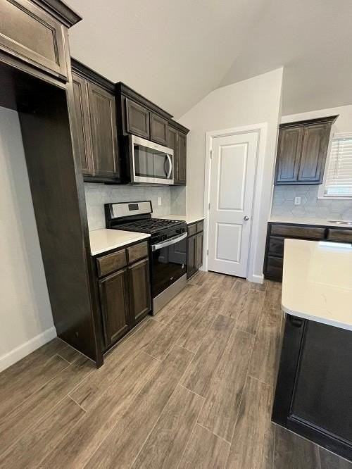 2372 Anne Ln - Photo 7 of 32