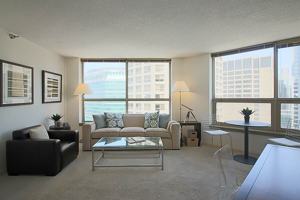 featured image of 555 W Madison St