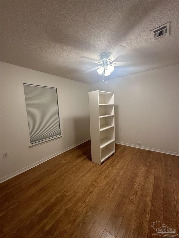 808 Wickwood Circle - Photo 5 of 25