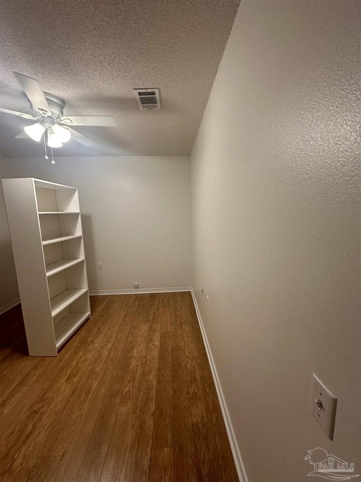 808 Wickwood Circle - Photo 6 of 25