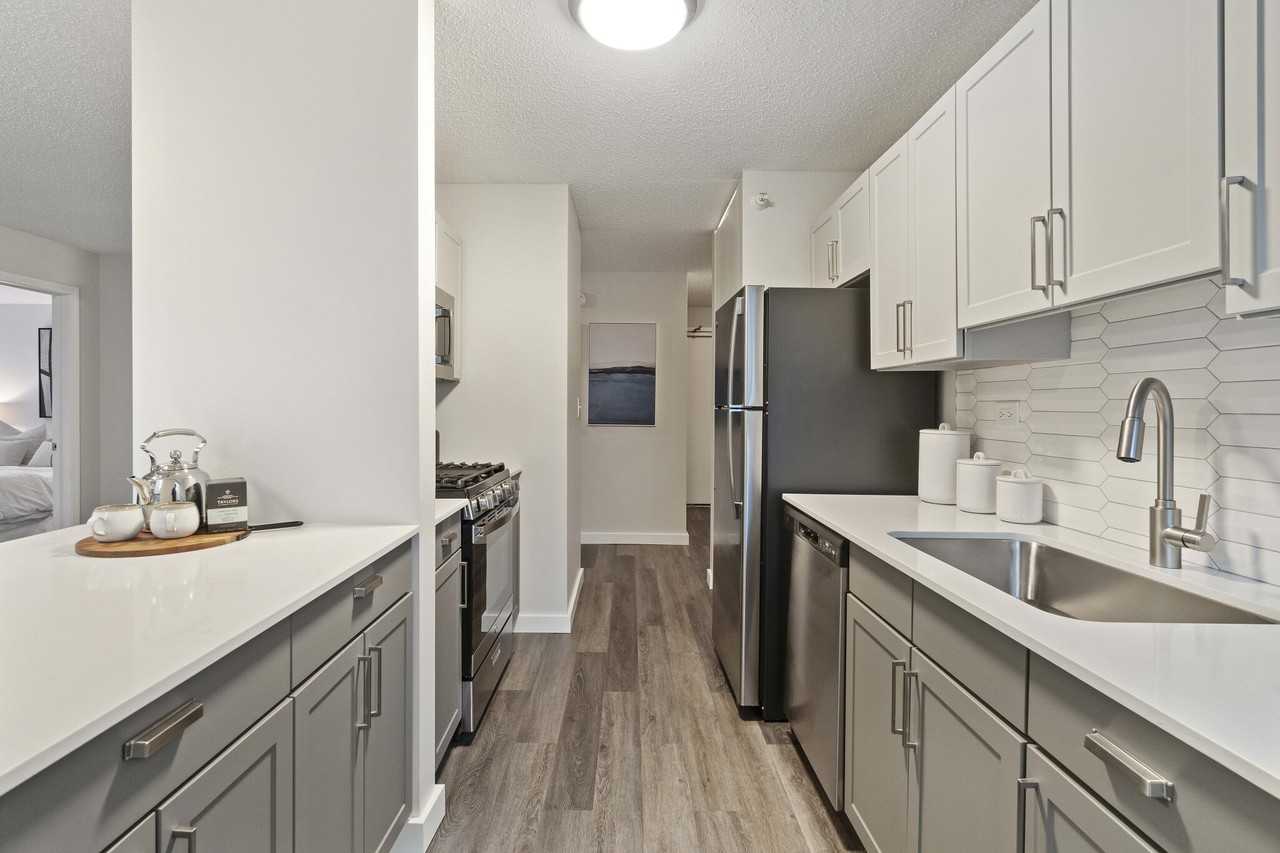 400 E South Water St #2-2 - Photo 6 of 21