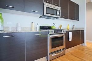 featured image of 910 W Huron St #3-2